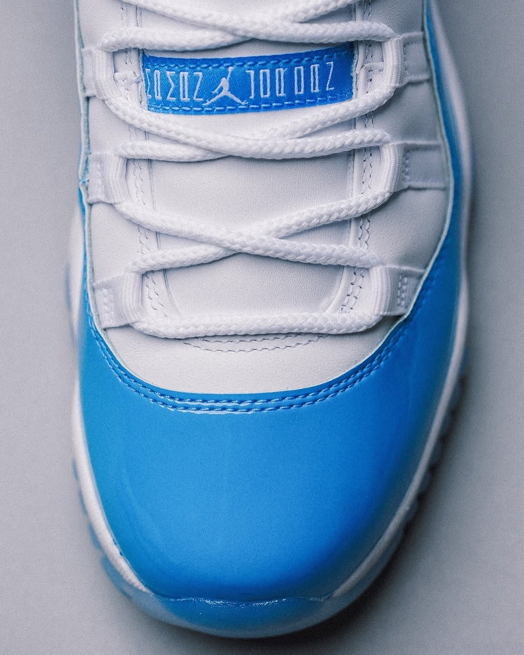 Air Jordan 11 Retro Low University Blue